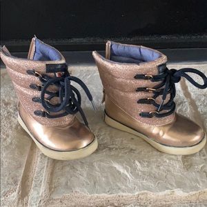 Tommy Hilfiger girl boots
